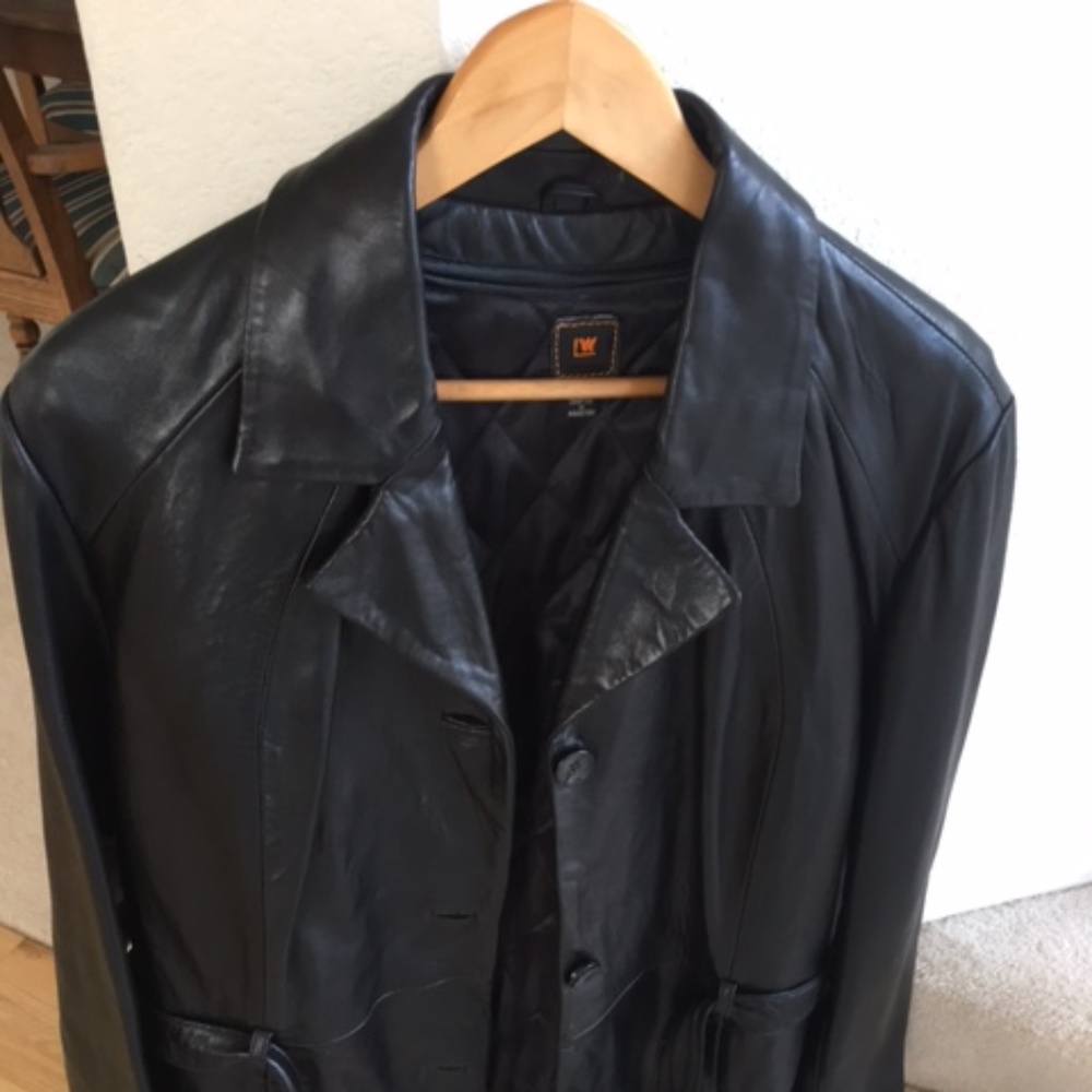 Women's plus size leather coat